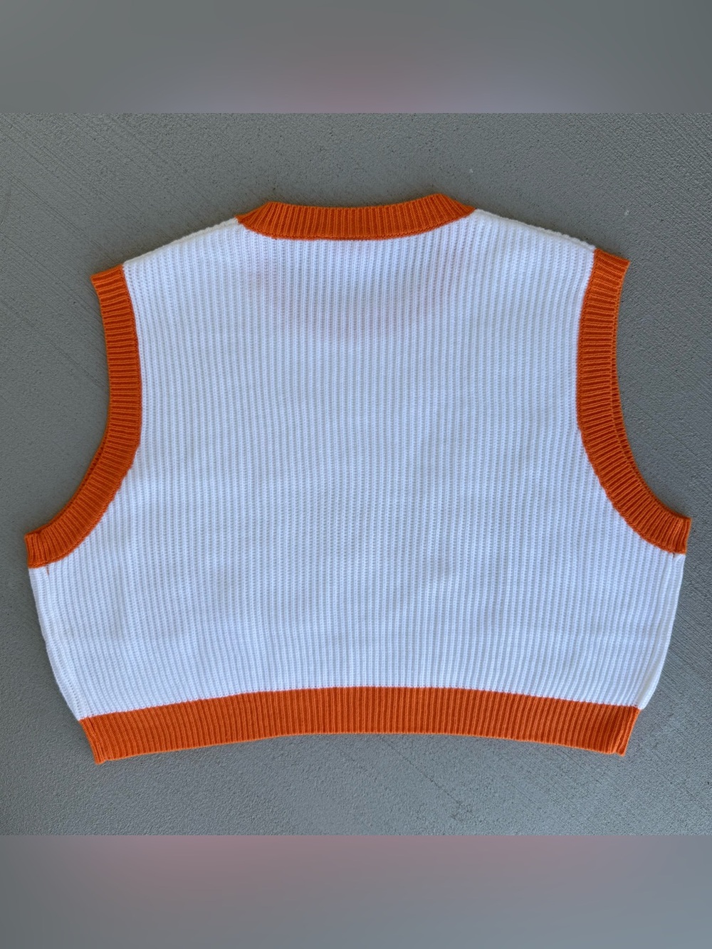 NEW Whataburger QUEEN OF SPARKLES Orange & White Rib-Knit Sweater Vest Size S - Picture 2 of 9